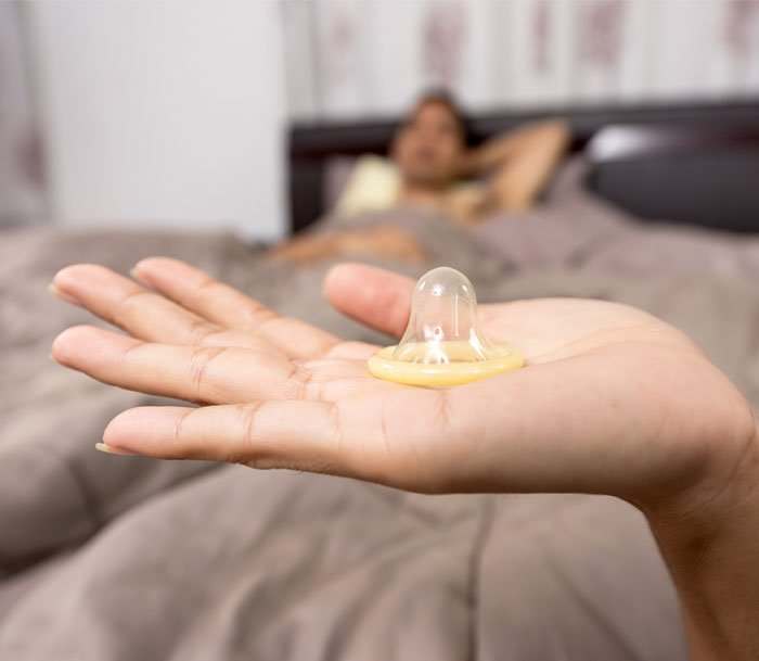 Đeo Bao Cao Su Đúng Cách Giúp Bảo Vệ Bạn